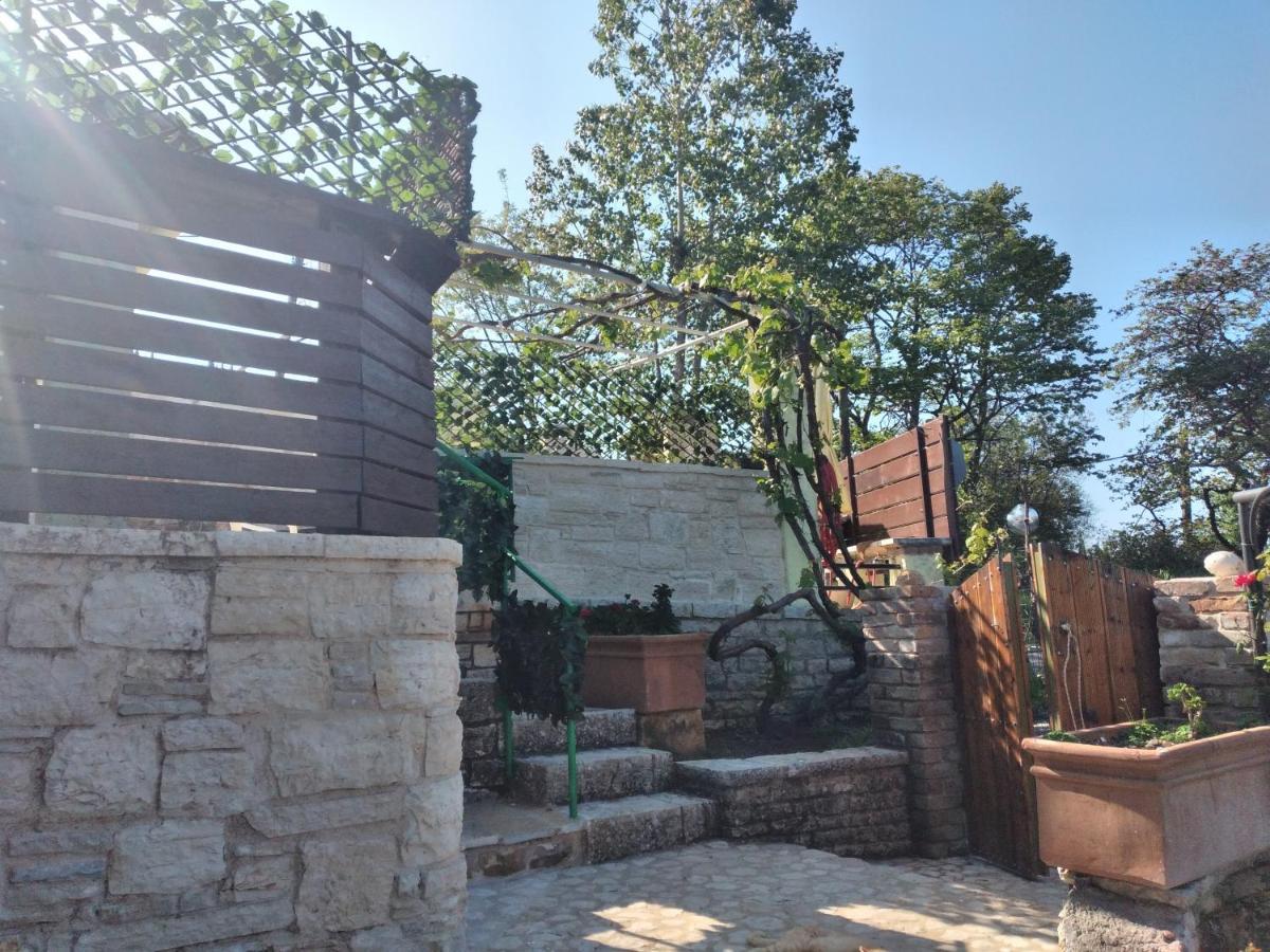 Stonemakers Hide Villa Karyotikon Dış mekan fotoğraf